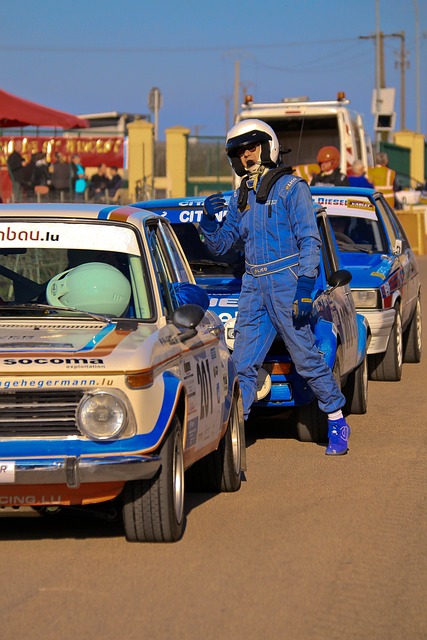 卡拉格：球迷们高喊斯洛特令人动容，在获胜后我真心为他开心