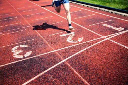 中国-西班牙商务论坛在成都举行，中足联理事长李克敏参加活动并发言